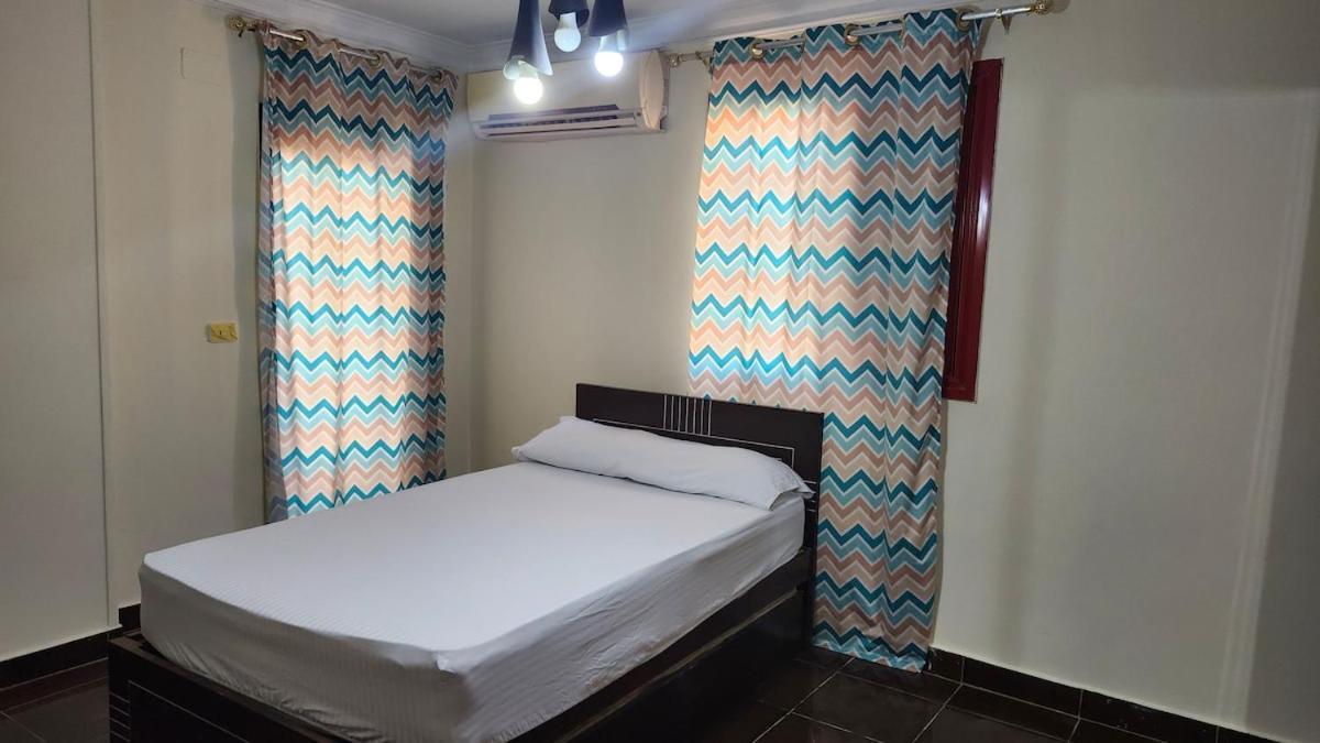 Lovely 3 Bedroom In Abbas El Akad Apartment