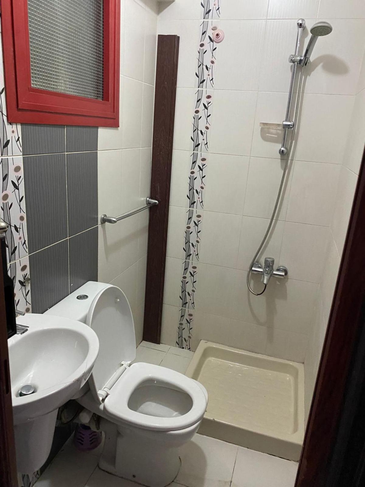 Lovely 3 Bedroom In Abbas El Akad Apartment *