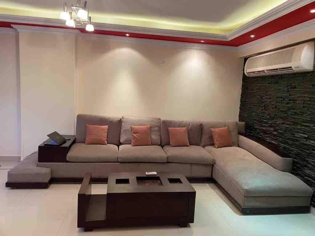 Apartment Lovely 3 Bedroom In Abbas El Akad Cairo