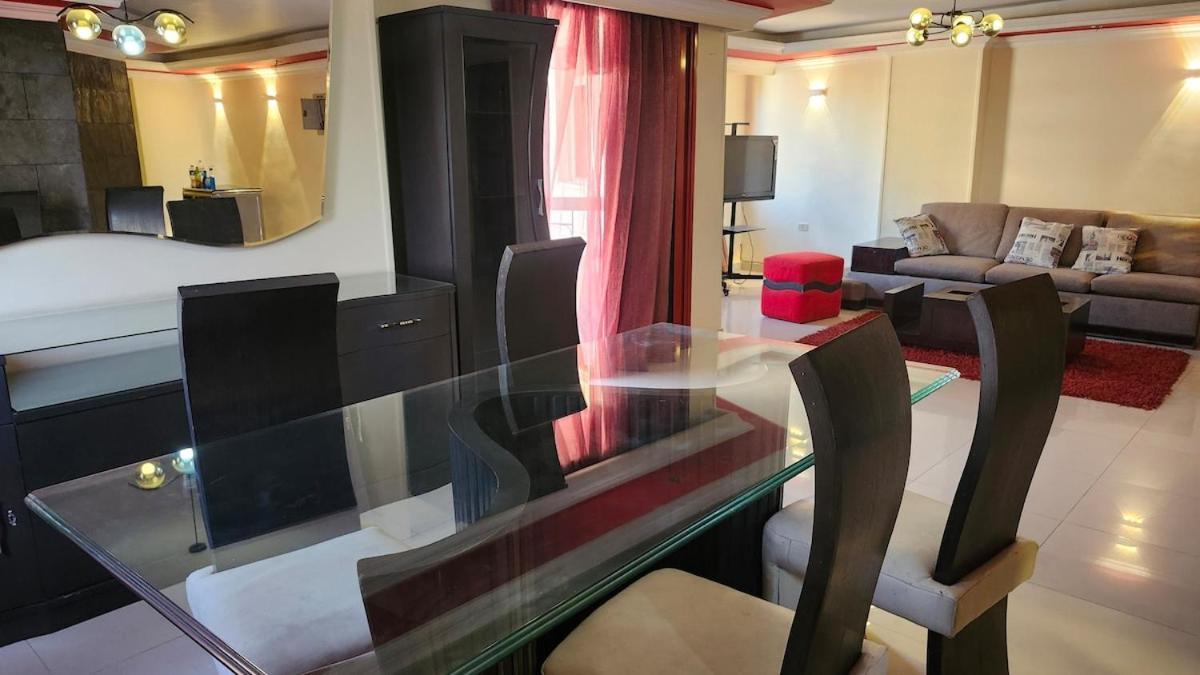 Apartment Lovely 3 Bedroom In Abbas El Akad *